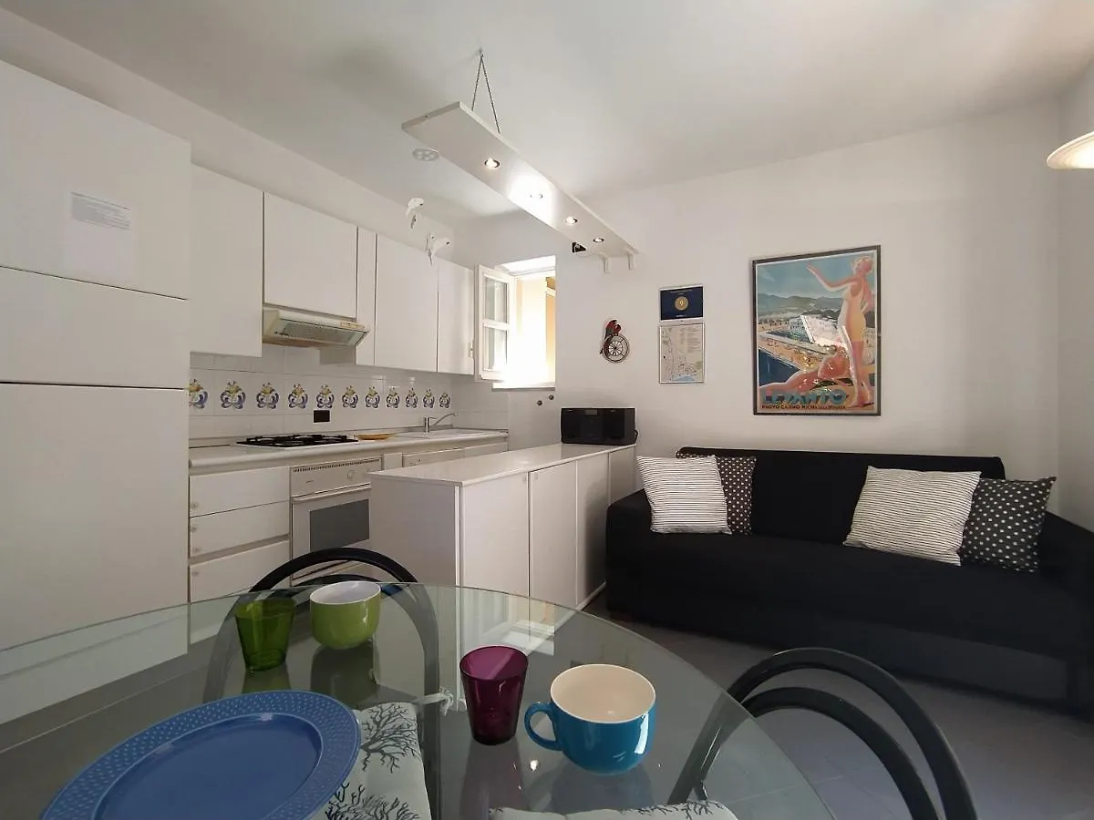 Corsini House Apartment Levanto 0*,